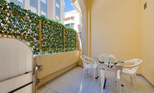 Herverkoop - Apartment - Torrevieja - Estacion de autobuses