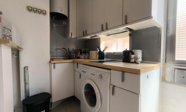 Herverkoop - Apartment - Torrevieja - Playa del Cura