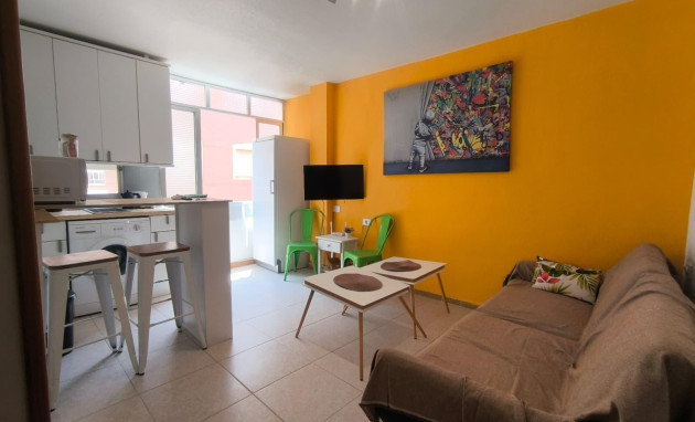 Herverkoop - Apartment - Torrevieja - Playa del Cura