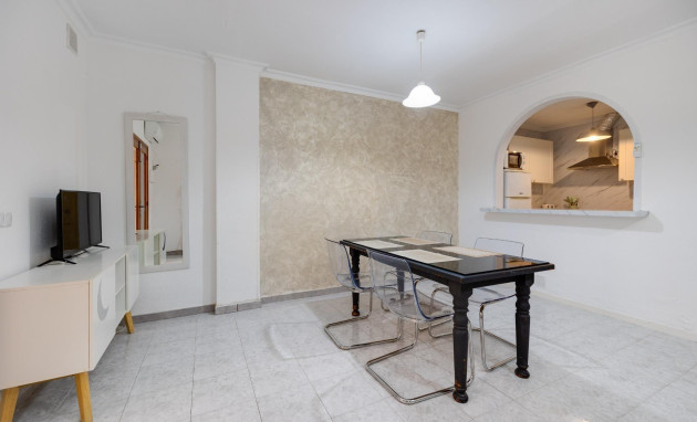 Herverkoop - Apartment - Torrevieja - Estacion de autobuses