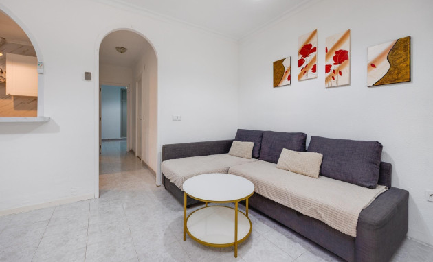 Herverkoop - Apartment - Torrevieja - Estacion de autobuses