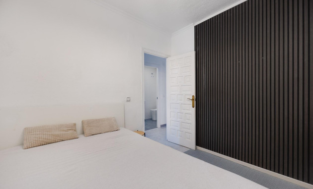 Herverkoop - Apartment - Torrevieja - Estacion de autobuses