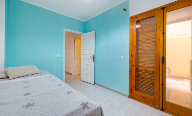 Herverkoop - Apartment - Torrevieja - Estacion de autobuses