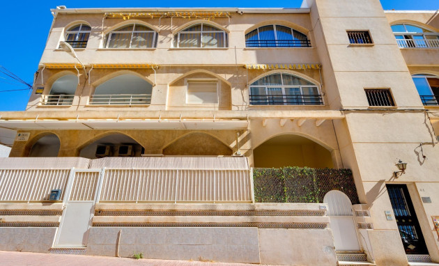 Herverkoop - Apartment - Torrevieja - Estacion de autobuses