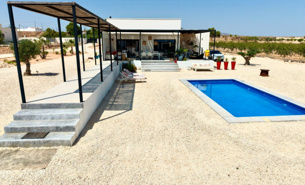 Herverkoop - Detached Villa - Pinoso