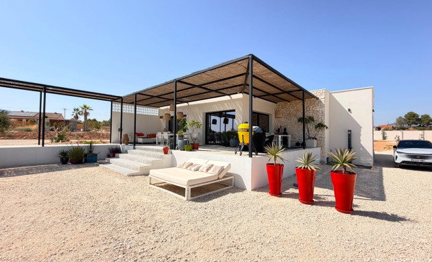 Herverkoop - Detached Villa - Pinoso