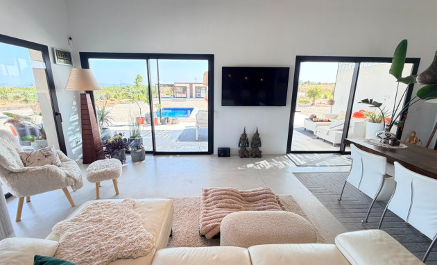 Herverkoop - Detached Villa - Pinoso