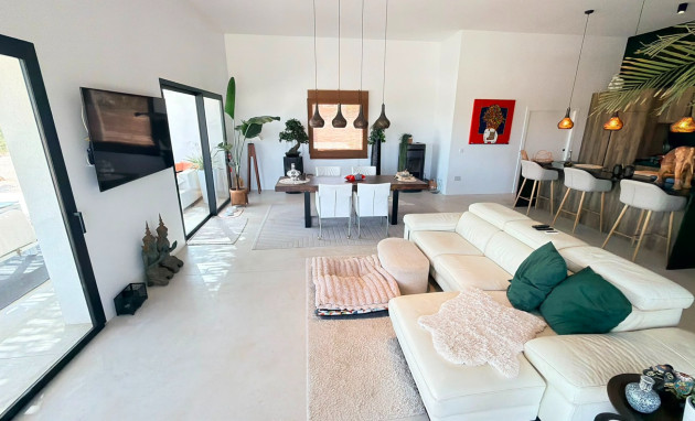 Herverkoop - Detached Villa - Pinoso