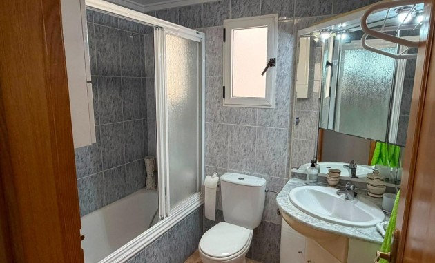Herverkoop - Apartment - Torrevieja - Centro