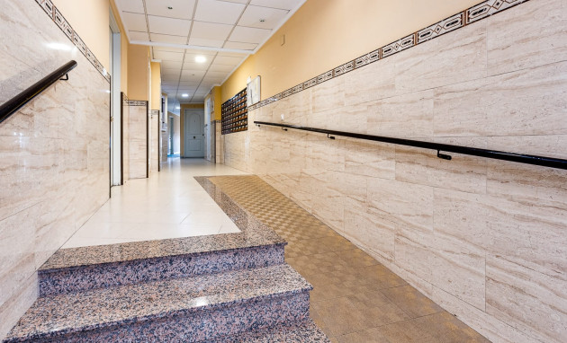 Herverkoop - Apartment - Torrevieja - Playa de los locos