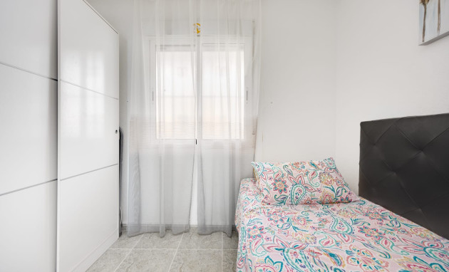 Herverkoop - Apartment - Torrevieja - Playa de los locos