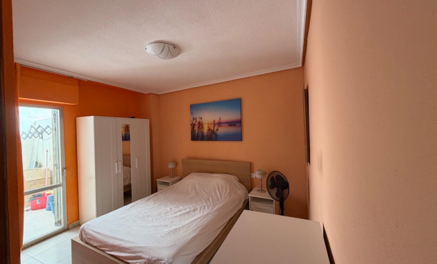 Herverkoop - Apartment - Torrevieja - Paseo maritimo