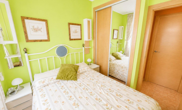 Herverkoop - Apartment - Torrevieja - Estacion de autobuses