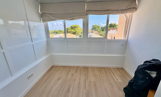 Herverkoop - Single Family Home - Orihuela - Los Balcones