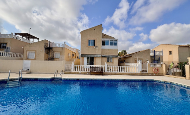 Herverkoop - Single Family Home - Orihuela - Los Balcones