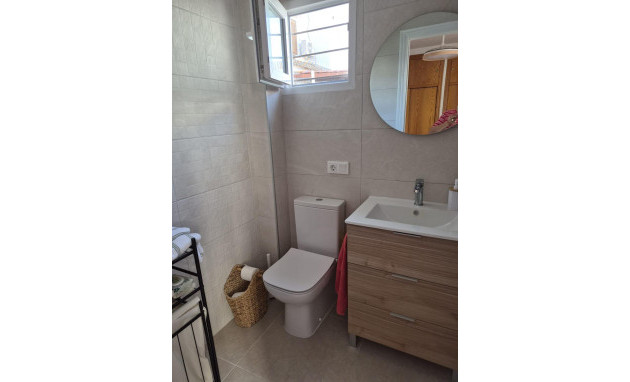 Herverkoop - Bungalow - Gelijkvloers - Torrevieja - La Siesta - El Salado - Torreta