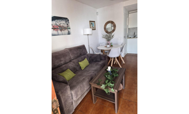 Herverkoop - Bungalow - Gelijkvloers - Torrevieja - La Siesta - El Salado - Torreta