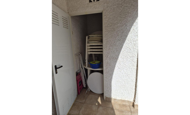Herverkoop - Bungalow - Gelijkvloers - Torrevieja - La Siesta - El Salado - Torreta