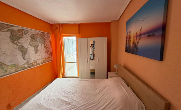 Herverkoop - Apartment - Torrevieja - Playa del Cura