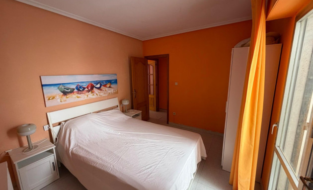 Herverkoop - Apartment - Torrevieja - Playa del Cura