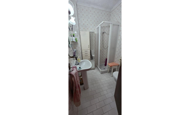 Herverkoop - Apartment - Torrevieja - Estacion de autobuses