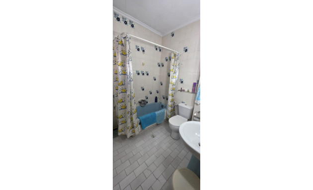 Herverkoop - Apartment - Torrevieja - Estacion de autobuses