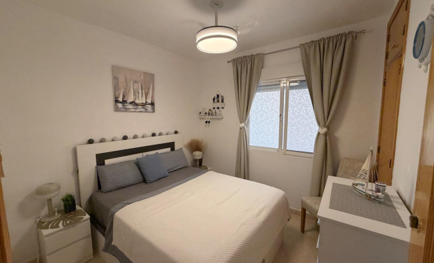 Herverkoop - Apartment - Torrevieja - Playa del cura