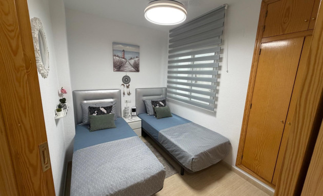 Herverkoop - Apartment - Torrevieja - Playa del cura
