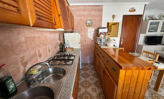 Resale - Bungalow - Groundfloor - Torrevieja - Playa de los Naufragos