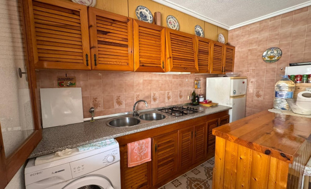 Resale - Bungalow - Groundfloor - Torrevieja - Playa de los Naufragos