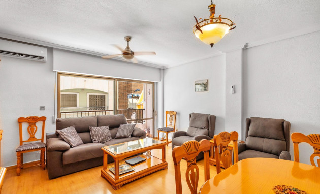 Herverkoop - Flat - Torrevieja - Paseo maritimo