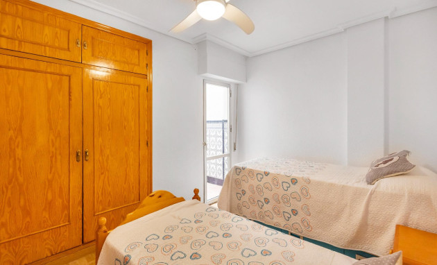 Herverkoop - Flat - Torrevieja - Paseo maritimo