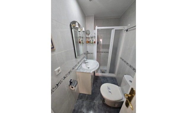 Herverkoop - Apartment - Torrevieja - Playa del cura