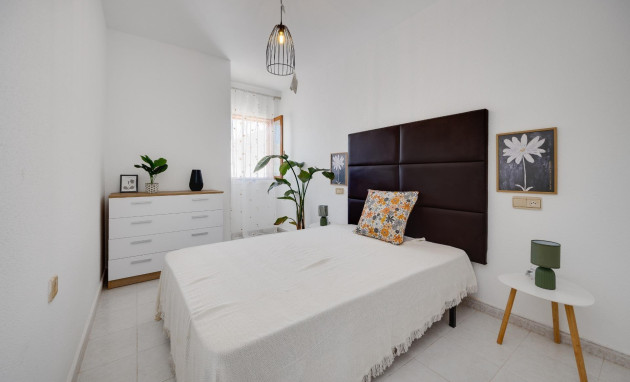 Herverkoop - Apartment - Torrevieja - Zona los Frutales