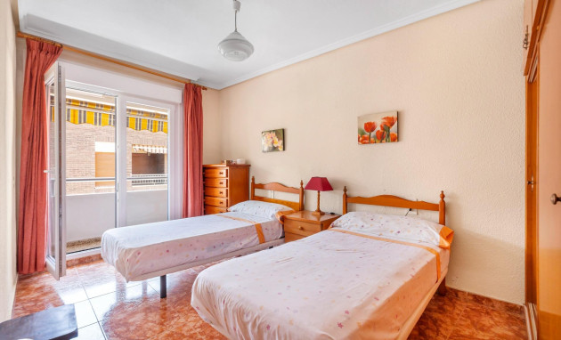 Herverkoop - Flat - Torrevieja - Playa del cura