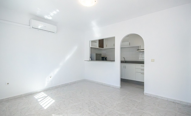 Resale - House - San Miguel de Salinas