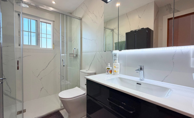 Herverkoop - Semi detached Villa - Lomas de Cabo Roig - Orihuela Costa