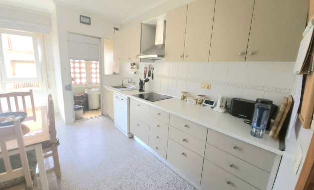 Herverkoop - Apartment - Almoradí