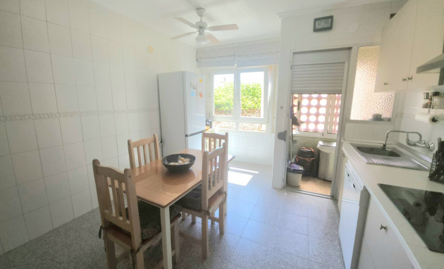 Herverkoop - Apartment - Almoradí