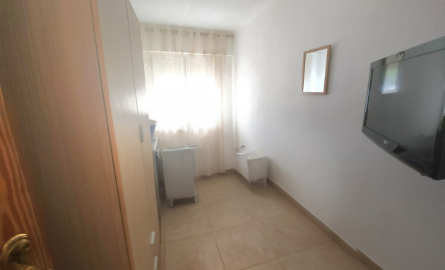 Herverkoop - Apartment - Almoradí