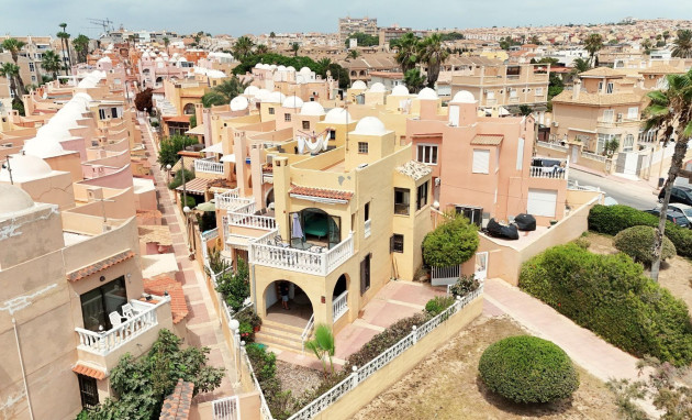 Herverkoop - Terraced house - Torrevieja - Los Frutales