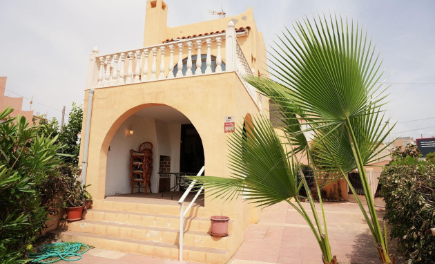 Herverkoop - Terraced house - Torrevieja - Los Frutales