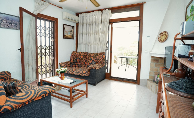 Herverkoop - Terraced house - Torrevieja - Los Frutales