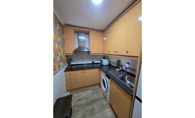 Herverkoop - Apartment - Torrevieja - Centro