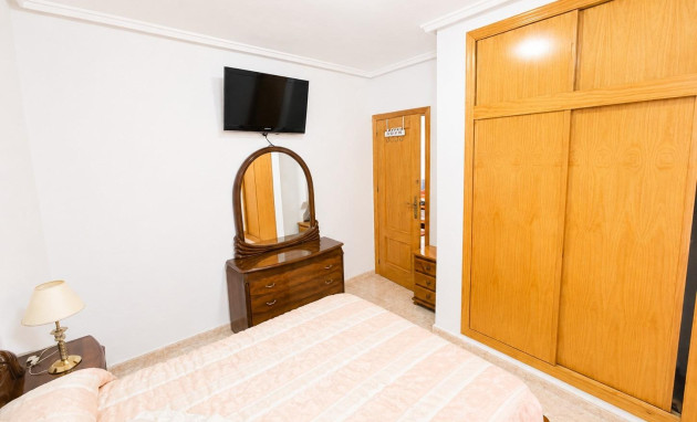 Herverkoop - Apartment - Torrevieja - Estacion de autobuses