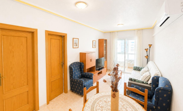 Herverkoop - Apartment - Torrevieja - Estacion de autobuses