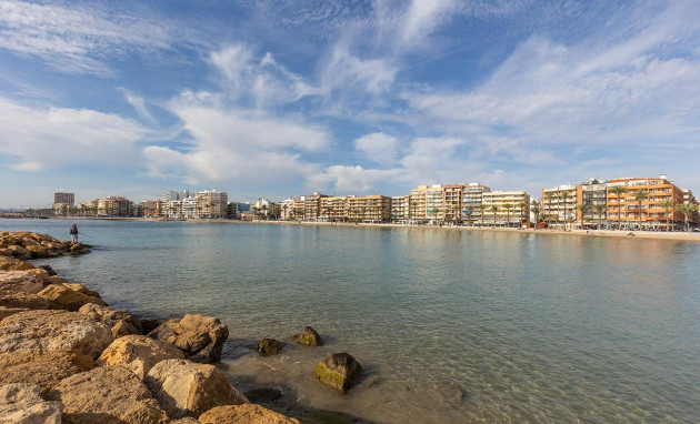 Herverkoop - Apartment - Torrevieja - Estacion de autobuses