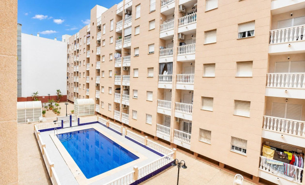 Herverkoop - Apartment - Torrevieja - Playa del cura