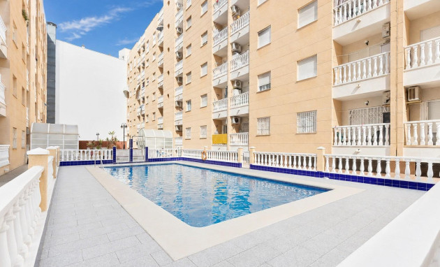 Herverkoop - Apartment - Torrevieja - Playa del cura