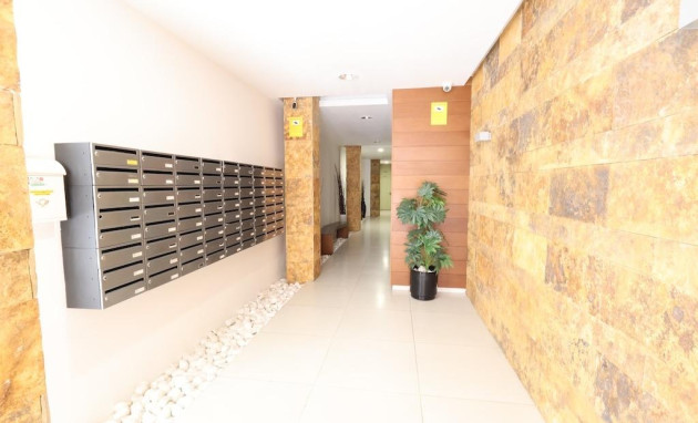 Resale - Apartment - Torrevieja - La Mata pueblo